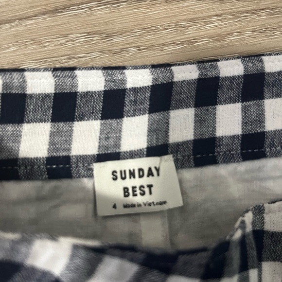 Sunday Best Aritzia skirt - Picture 2 of 2